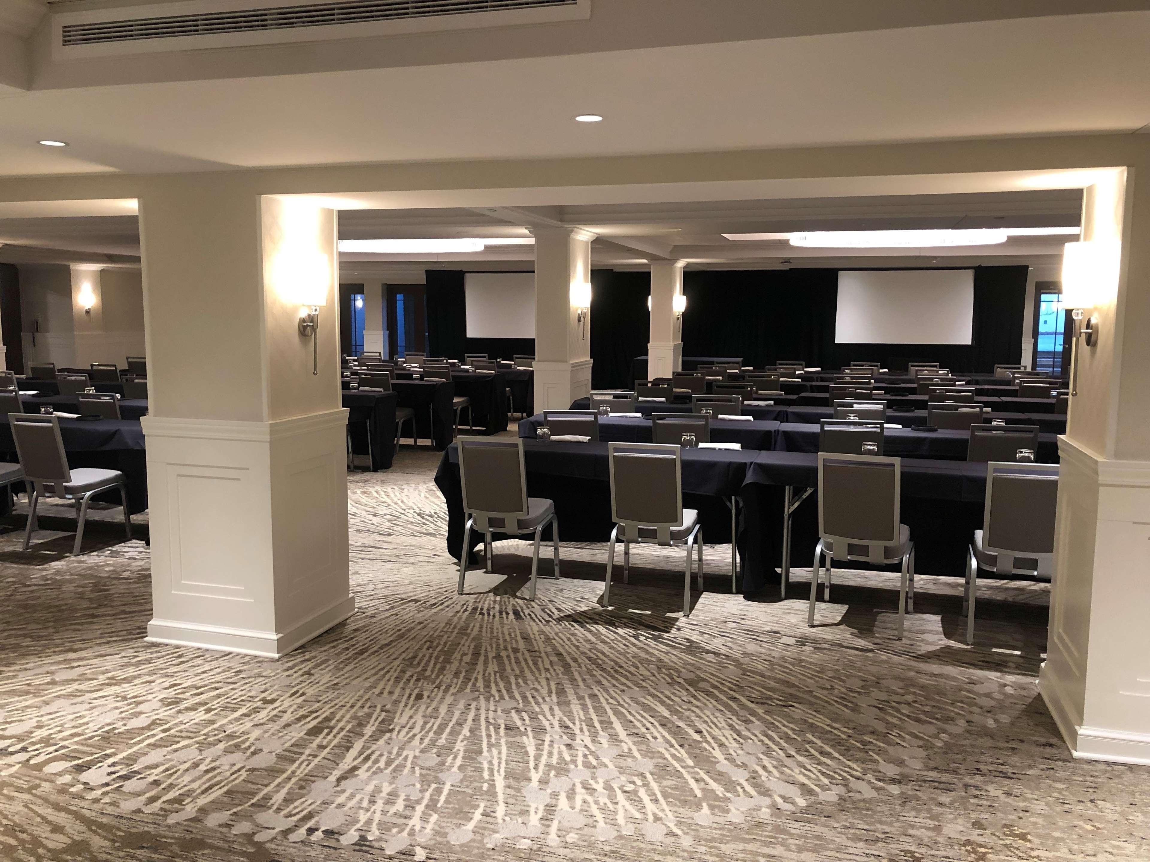 Отель The Kingsley Bloomfield Hills - A Doubletree By Hilton Экстерьер фото
